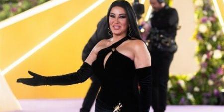 بـ «اللون الأسود».. سمية الخشاب تخطف الأنظار في Joy Awards