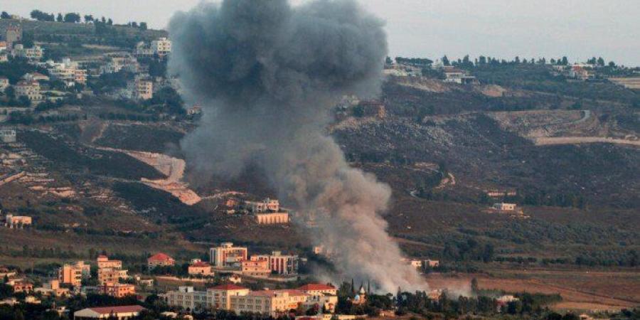 لبنان.. الجيش الإسرائيلي يفجر منازل ويجرف طرقات في بلدات عيتا الشعب