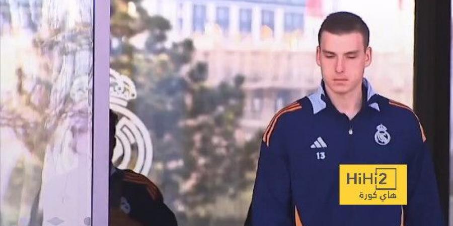 ريال مدريد في طريقه لملعب السانتياجو برنابيو قبل لقاء لاس بالماس