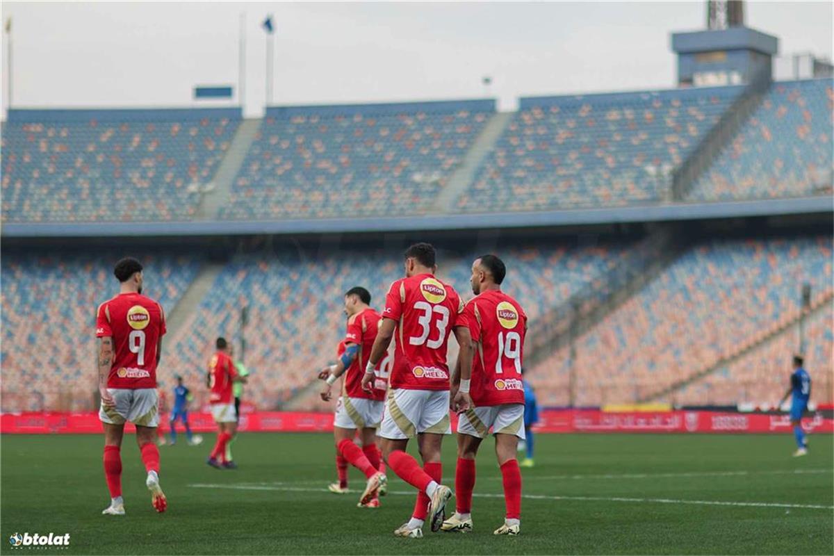 بدلاء الأهلي أمام فاركو في الدوري.. السولية يُجاور أفشة